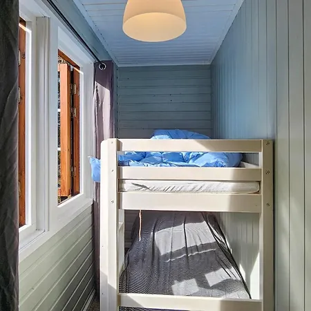 3 Bedroom Gorgeous In * Hornnes